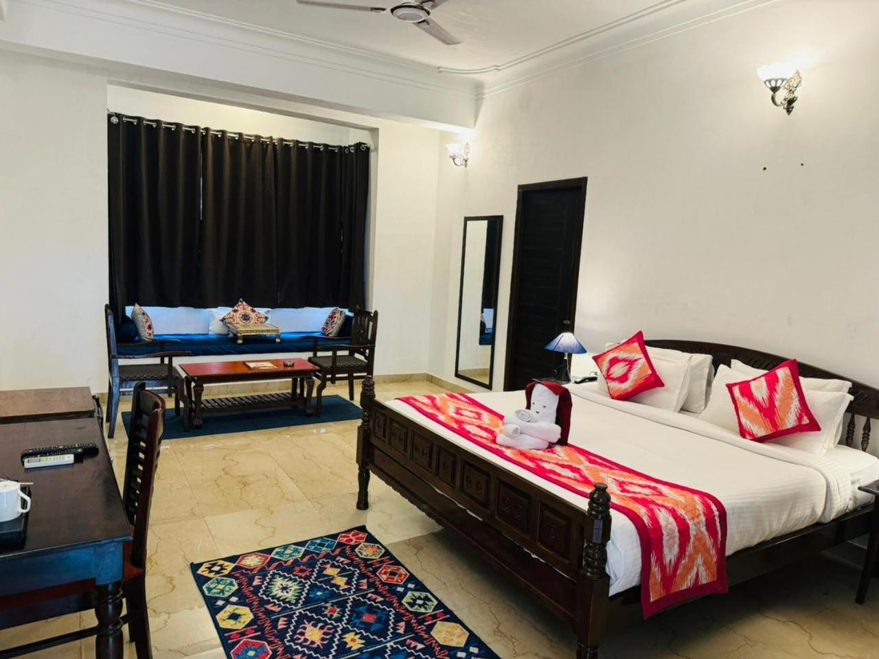 Jag Aravali Resort Udaipur By Naina Staycation - Best For Corporate Events - Family Parties - Mice Dış mekan fotoğraf
