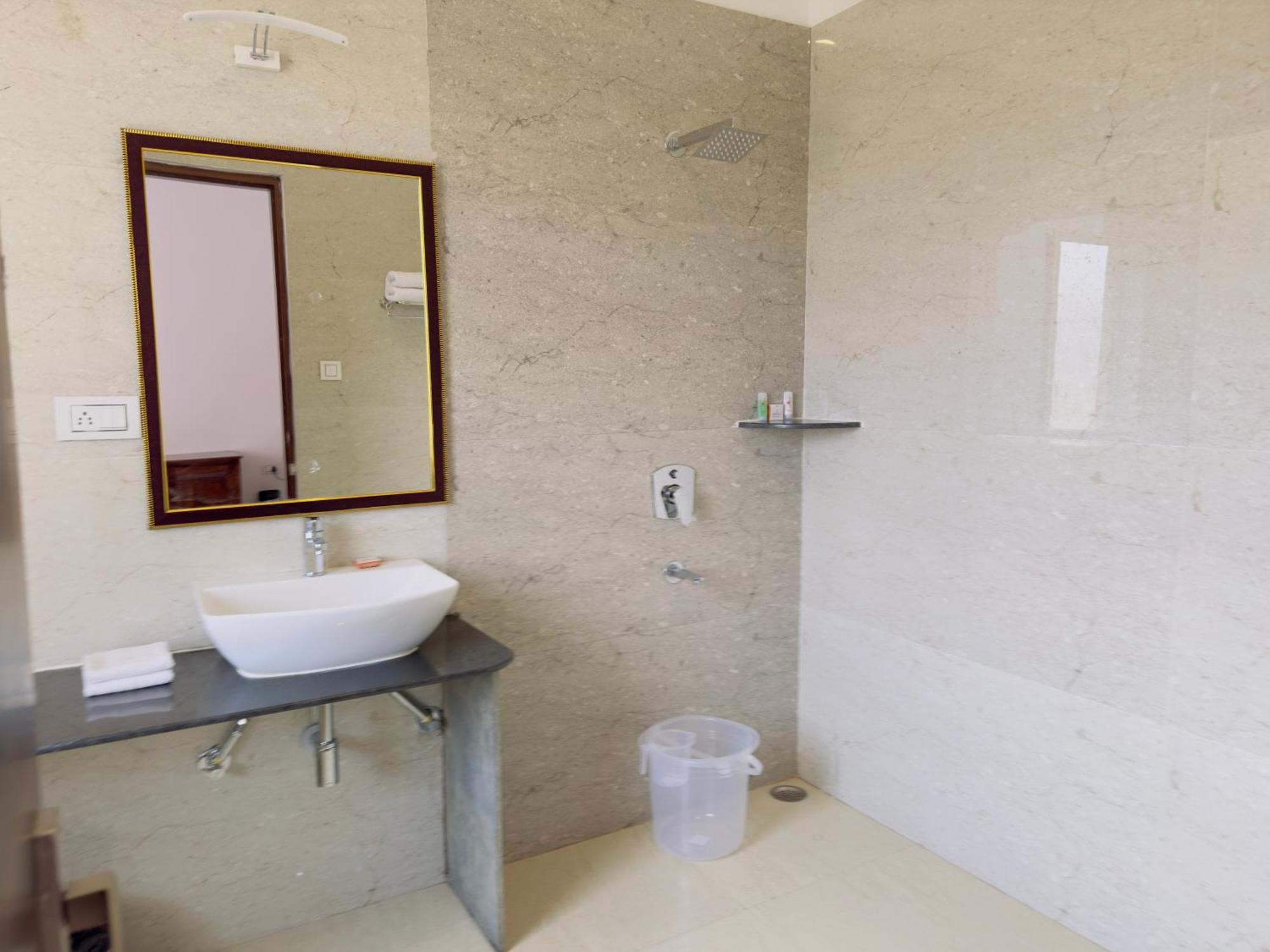 Jag Aravali Resort Udaipur By Naina Staycation - Best For Corporate Events - Family Parties - Mice Dış mekan fotoğraf
